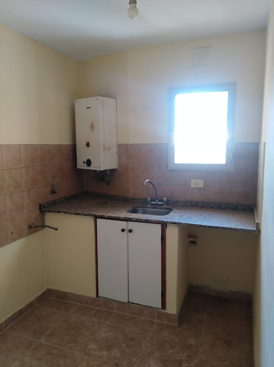 DEPTO DE 2 DORM. A LA VENTA - ORGAZ N 227 CASI ESQ COLN