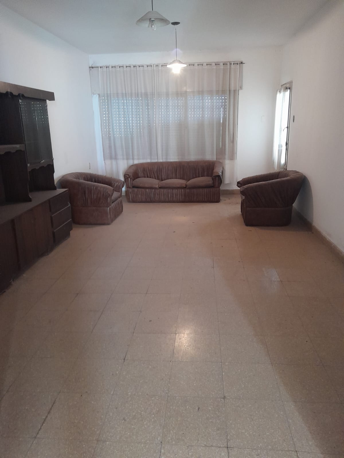 SR vende casa amplia en Bo Empalme