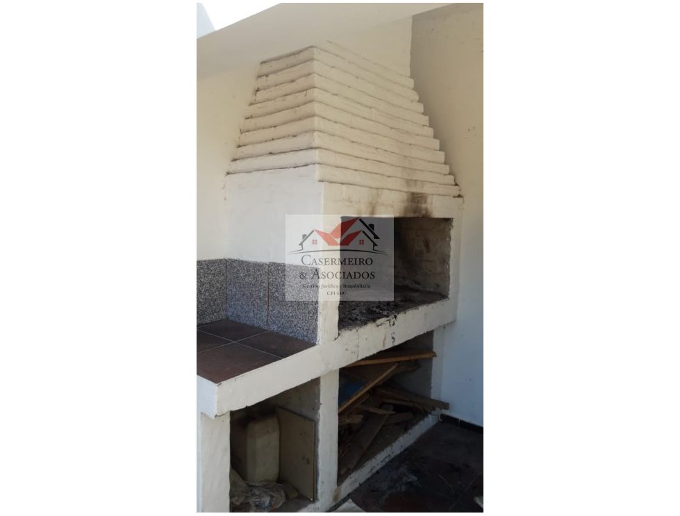 CASA EN BARRIO LA RIVERA. ANISACATE.