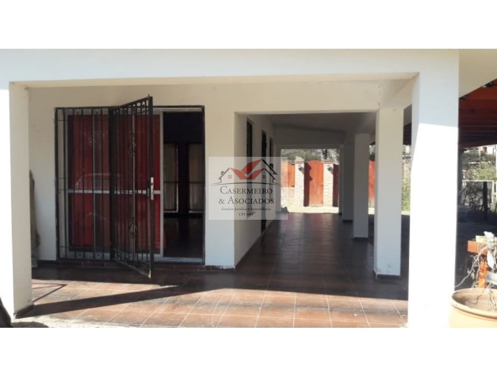 CASA EN BARRIO LA RIVERA. ANISACATE.