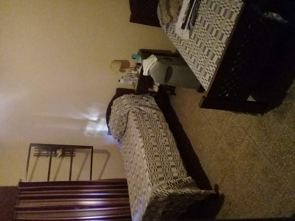 VENDO OPORTUNIDAD CASA EN UNQUILLO!! IMPECABLE PROPIEDAD CON PILETA MUY CERCA DEL CENTRO DE UNQUILLO