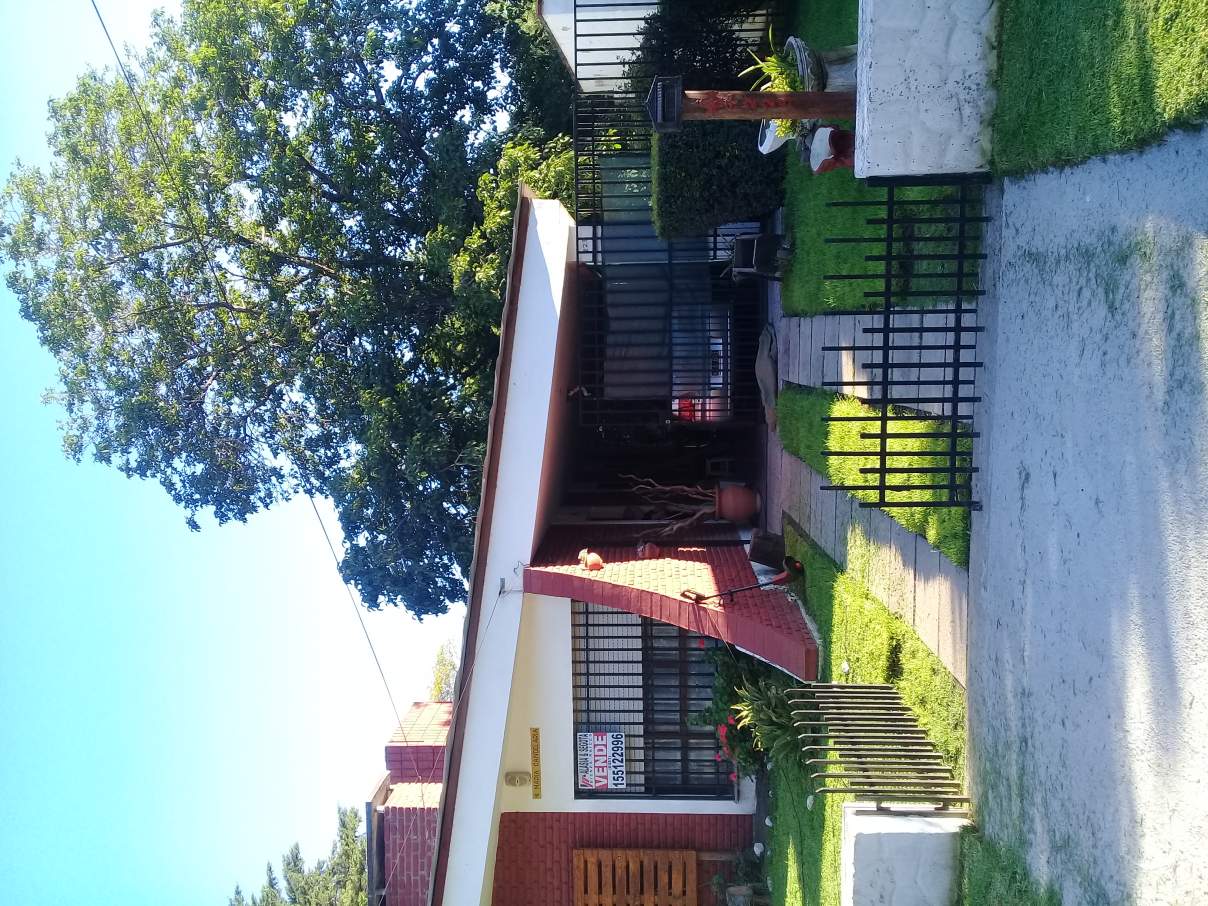 VENDO OPORTUNIDAD CASA EN UNQUILLO!! IMPECABLE PROPIEDAD CON PILETA MUY CERCA DEL CENTRO DE UNQUILLO