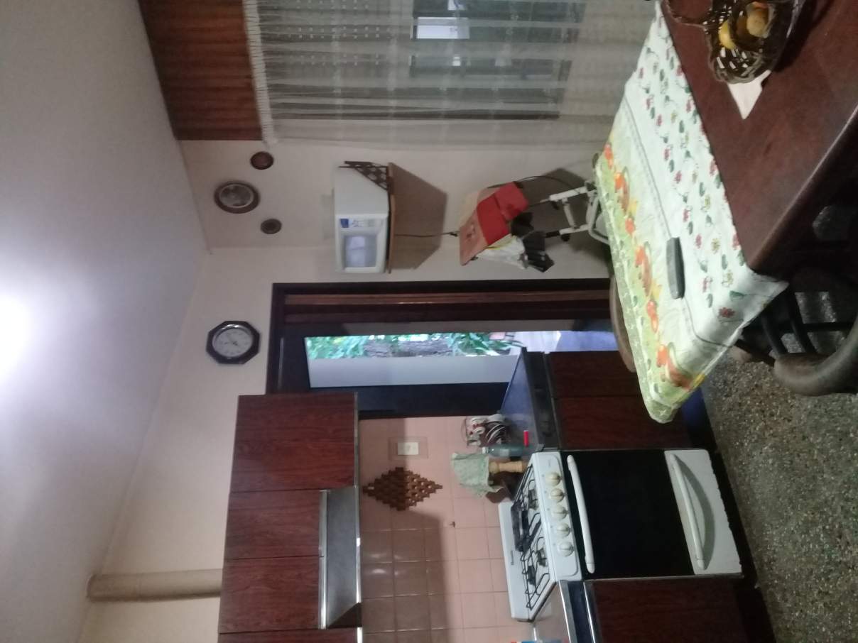 VENDO OPORTUNIDAD CASA EN UNQUILLO!! IMPECABLE PROPIEDAD CON PILETA MUY CERCA DEL CENTRO DE UNQUILLO