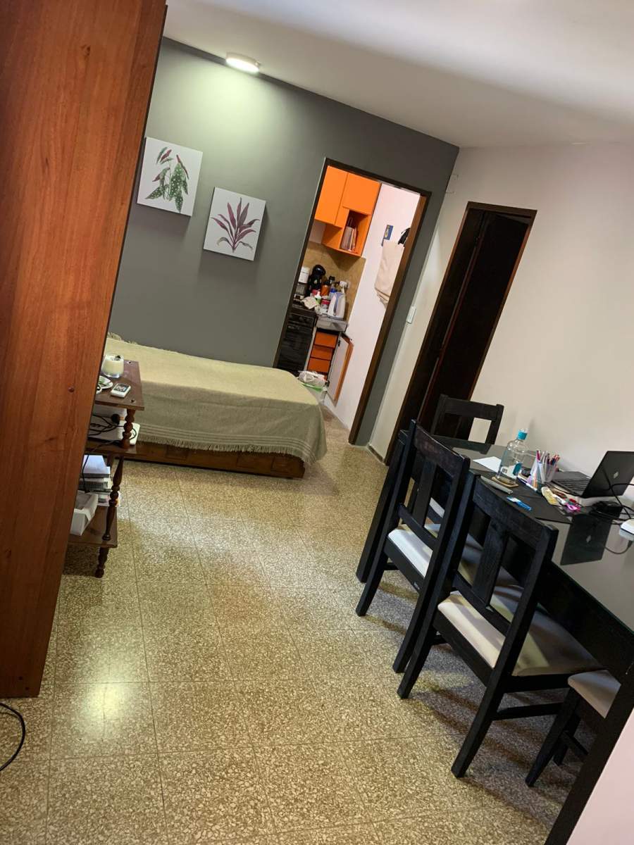 Vendo  - Dpto 1 dormitorio,  Corrientes y Chacabuco