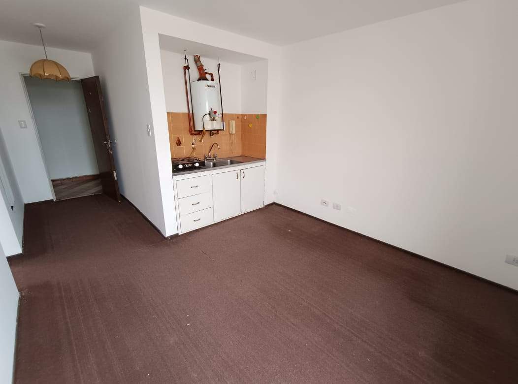 VENTA  DEPARTAMENTO UN DORMITORIO         BARRIO CENTRO