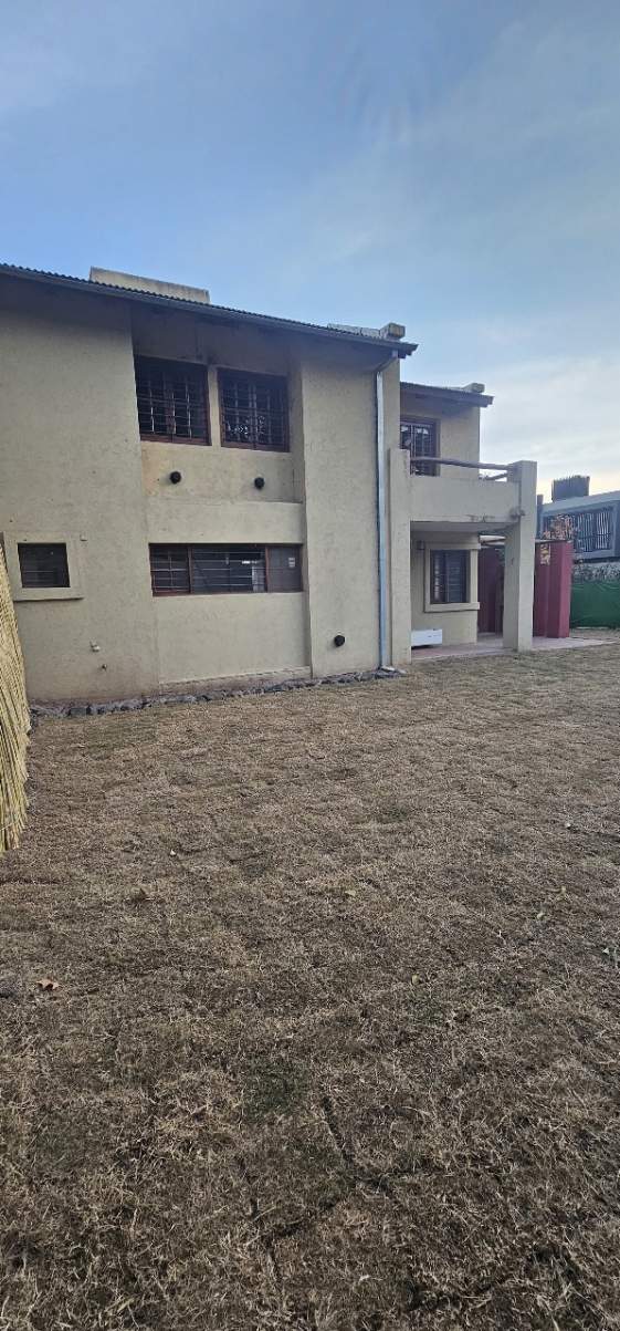 HERMOSA CASA DE 3D EN HOUSING CON BAJAS EXPENSAS