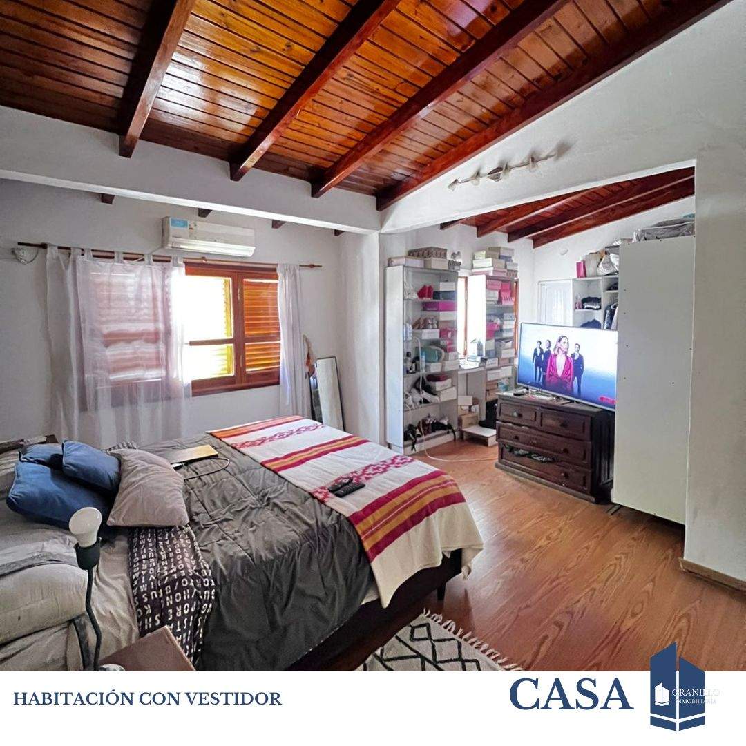 CASA EN VENTA. BARRIO SAN SALVADOR.