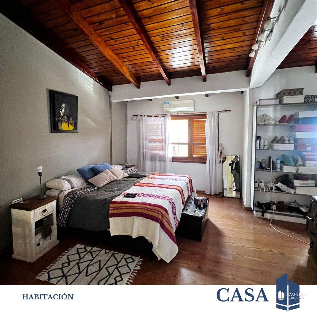 CASA EN VENTA. BARRIO SAN SALVADOR.