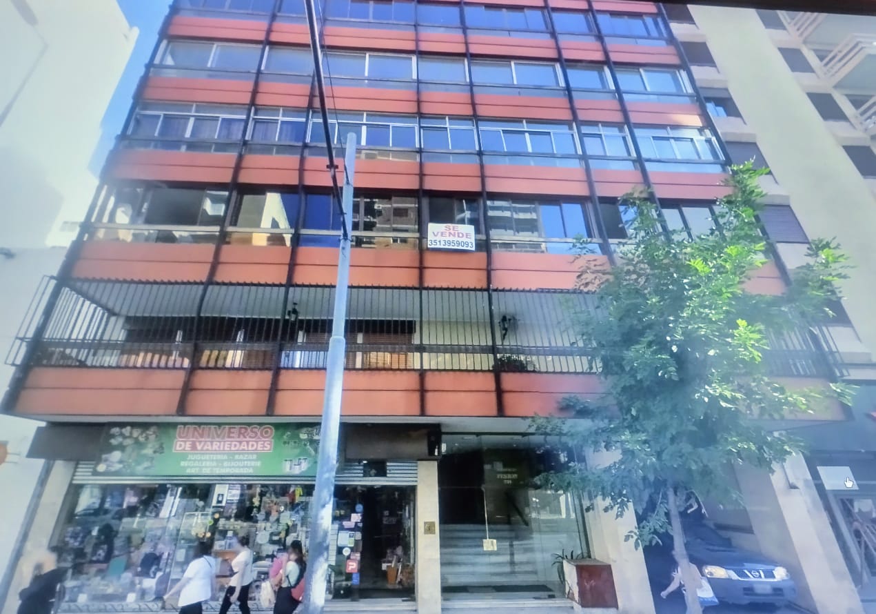 Vendo semipiso en segundo piso, es parte del edificio Visión,sito en avenida Colón 731, entre las ca