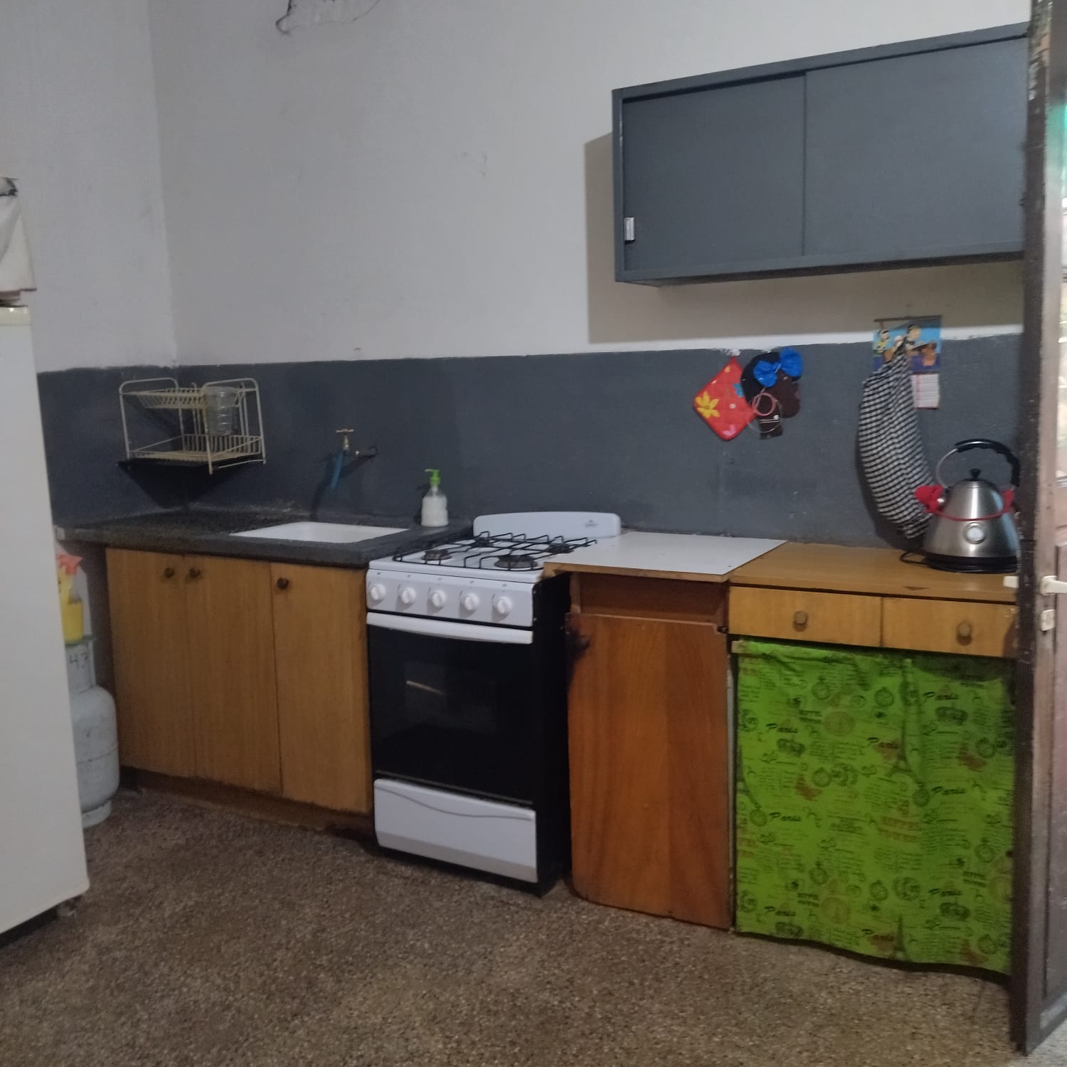 CASA MAS DEPTO EN VENTA BARRIO MARECHAL (A RECICLAR)