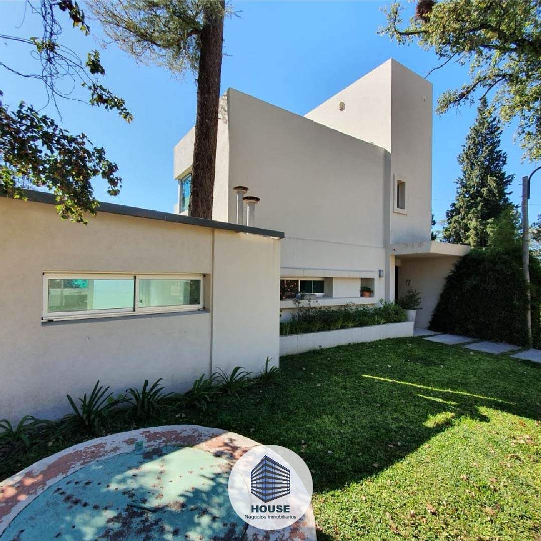 CASA  TRES DORMITORIOS EN ALQUILER  EN VILLA WARCALDE