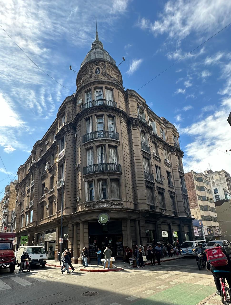 Centro - Venta Oficina c- 6 privados