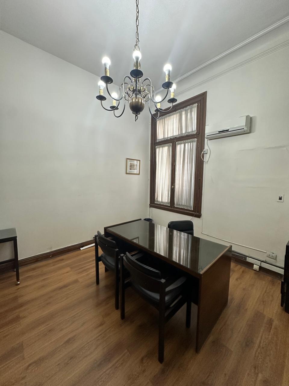 Centro - Venta Oficina c- 6 privados