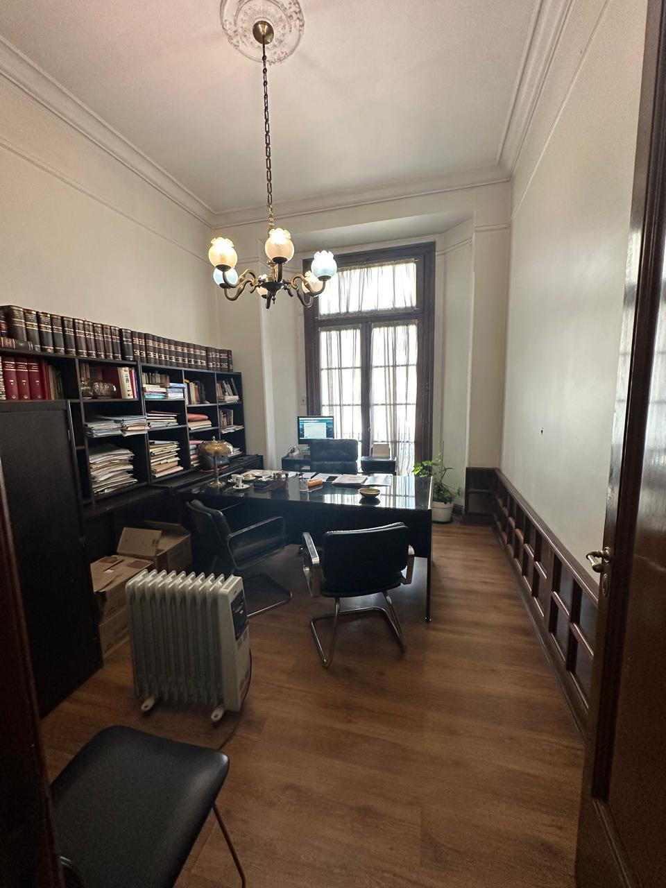 Centro - Venta Oficina c- 6 privados