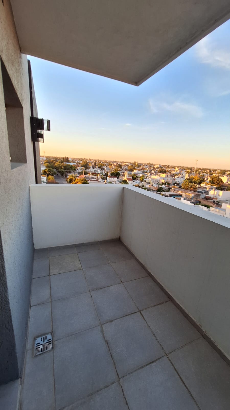 alta cordoba estrenar con balcon