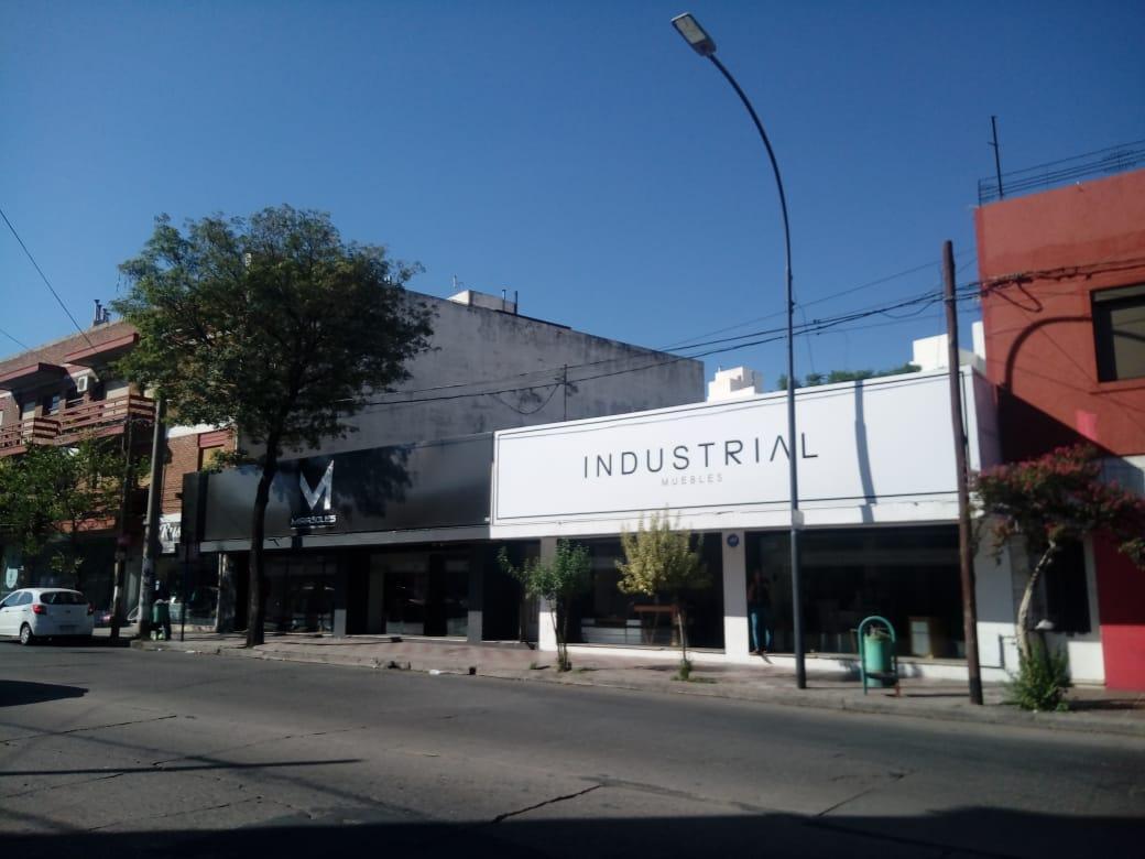 LOCALES - CASTRO BARROS AL 800 - ZONA COMERCIAL - 2 UNIDADES