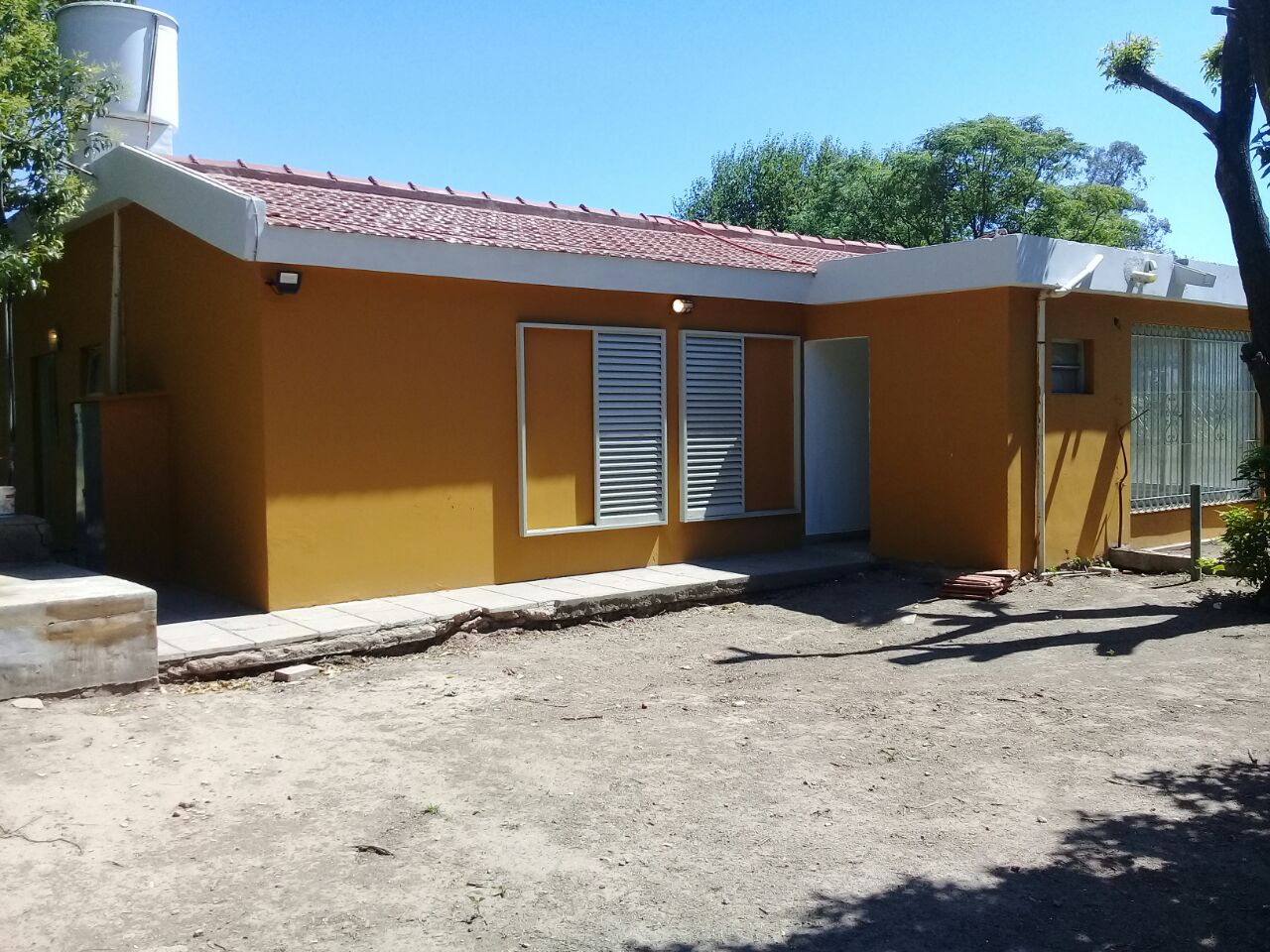 VENTA PREDIO    CASA 3 dorm VILLA ESQUIU. sobre Ruta