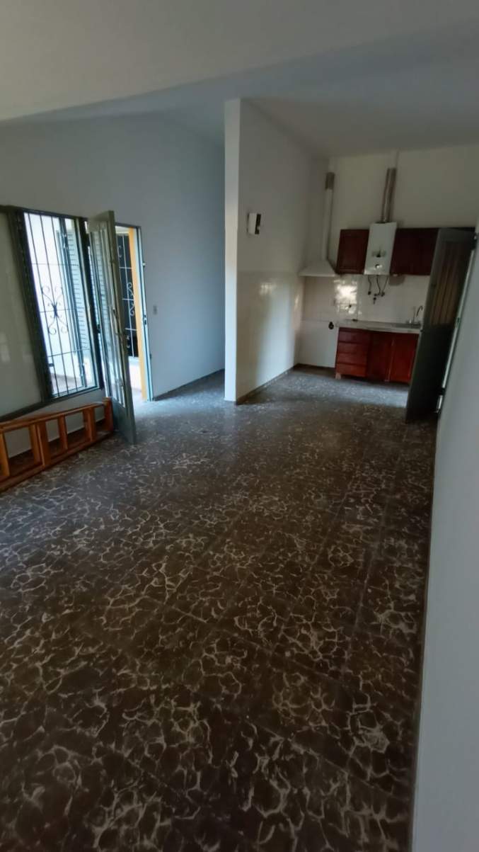 VENTA PREDIO    CASA 3 dorm VILLA ESQUIU. sobre Ruta