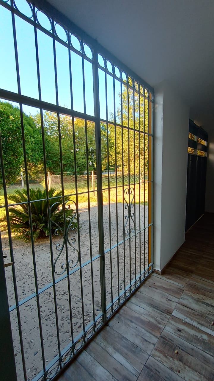 VENTA PREDIO    CASA 3 dorm VILLA ESQUIU. sobre Ruta