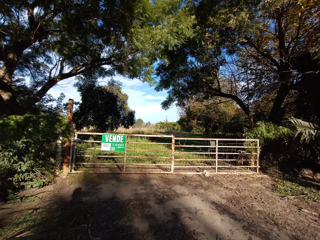 VENTA PREDIO    CASA 3 dorm VILLA ESQUIU. sobre Ruta