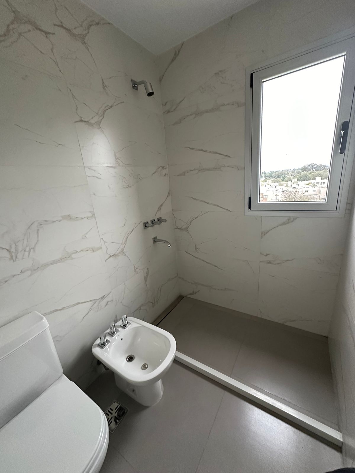HERMOSO DPTO A ESTRENAR DE UN DORMITORIO EN COMPLEJO SUMMUN - JARDIN CLARET