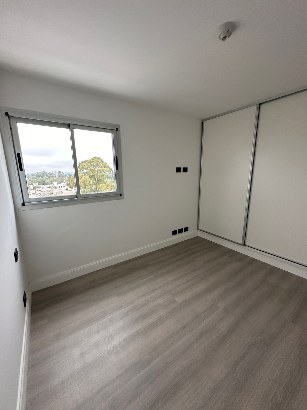 HERMOSO DPTO A ESTRENAR DE UN DORMITORIO EN COMPLEJO SUMMUN - JARDIN CLARET