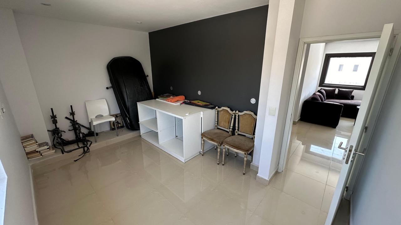 Espectacular Casa de  5 dormitorios en Tejas 2!!