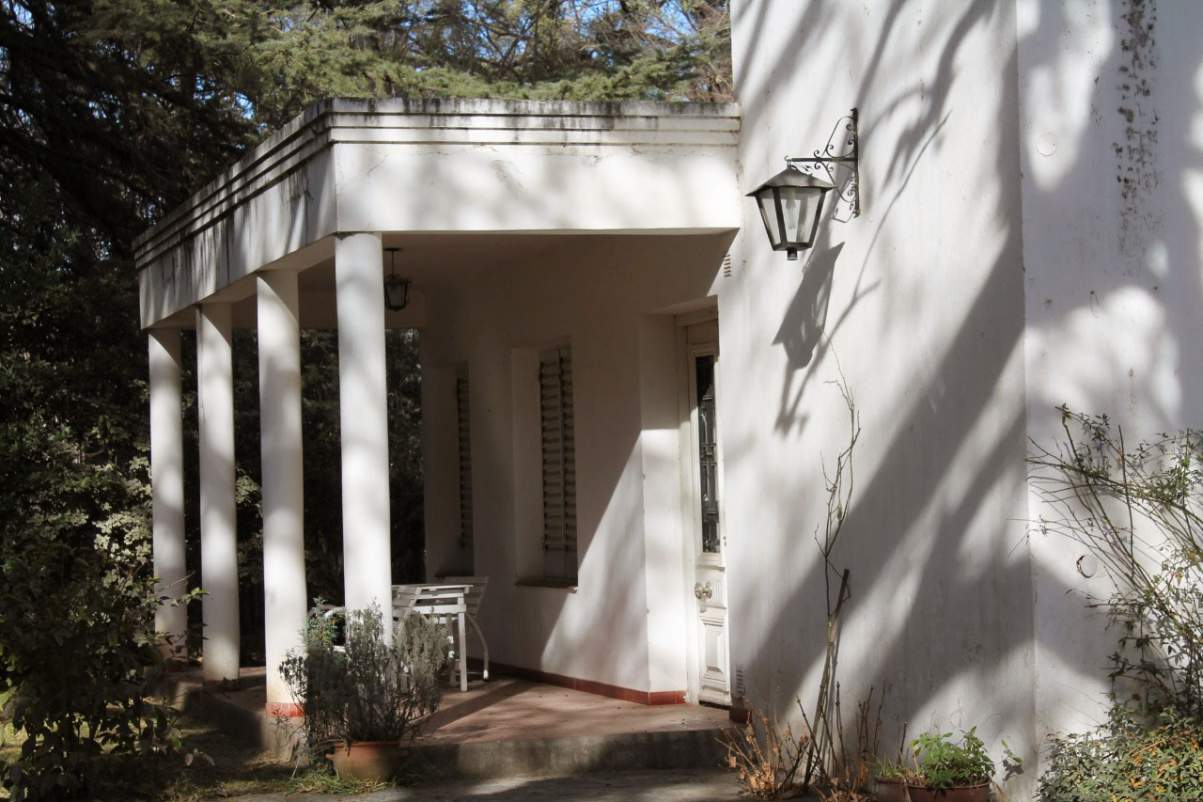 CASA ESTILO COLONIAL CON HISTORIA-EN EL