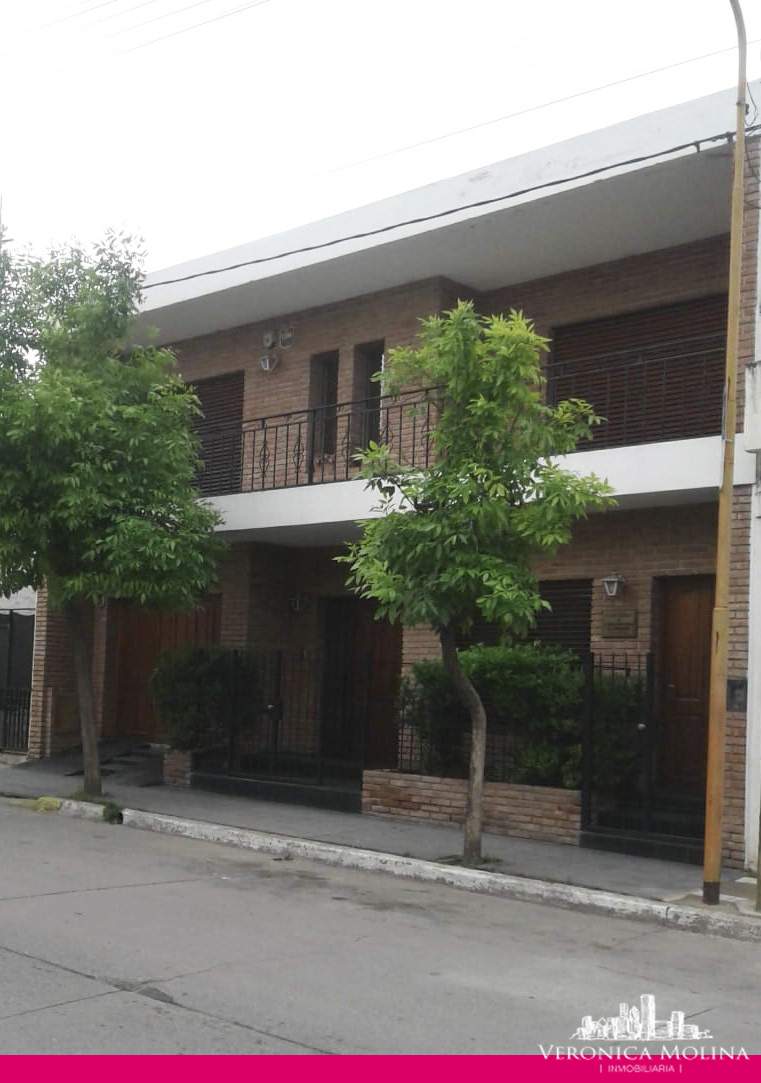 EN VENTA HERMOSA CASA EN EL CENTRO DE AL