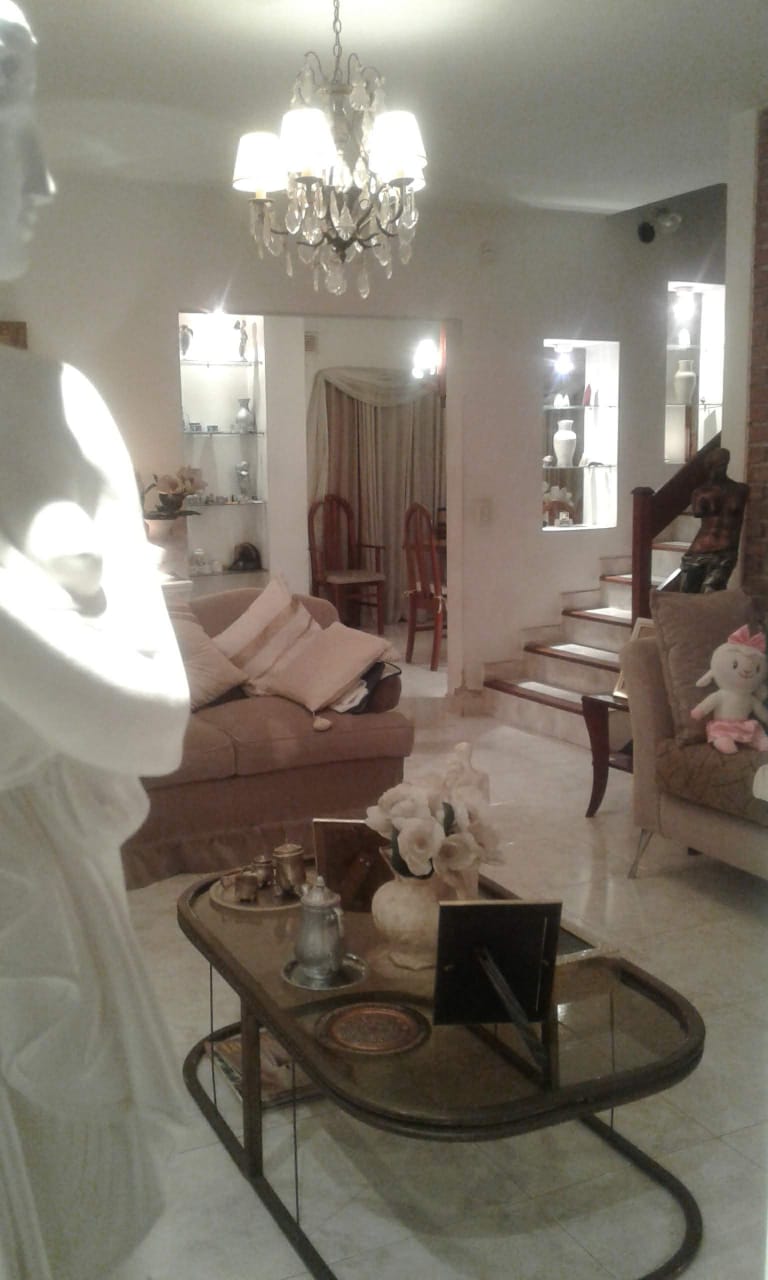 EN VENTA HERMOSA CASA EN EL CENTRO DE AL