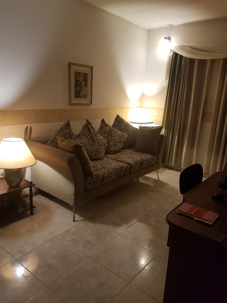 EN VENTA HERMOSA CASA EN EL CENTRO DE AL