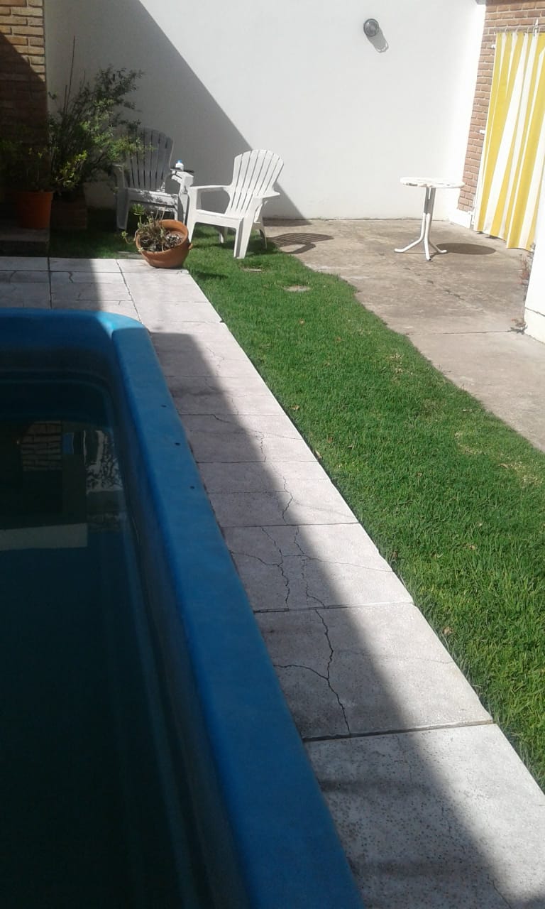 EN VENTA HERMOSA CASA EN EL CENTRO DE AL