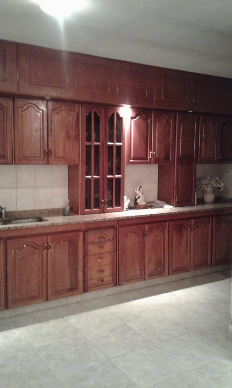 EN VENTA HERMOSA CASA EN EL CENTRO DE AL