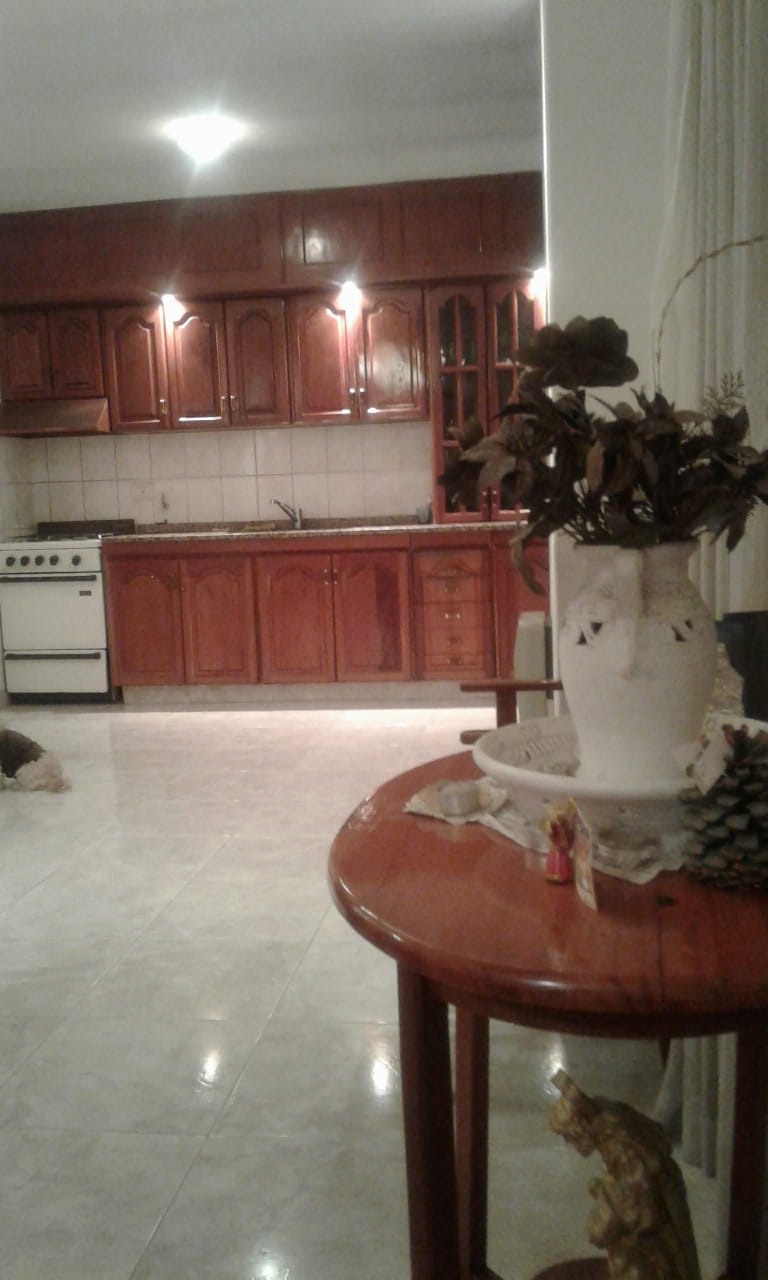 EN VENTA HERMOSA CASA EN EL CENTRO DE AL