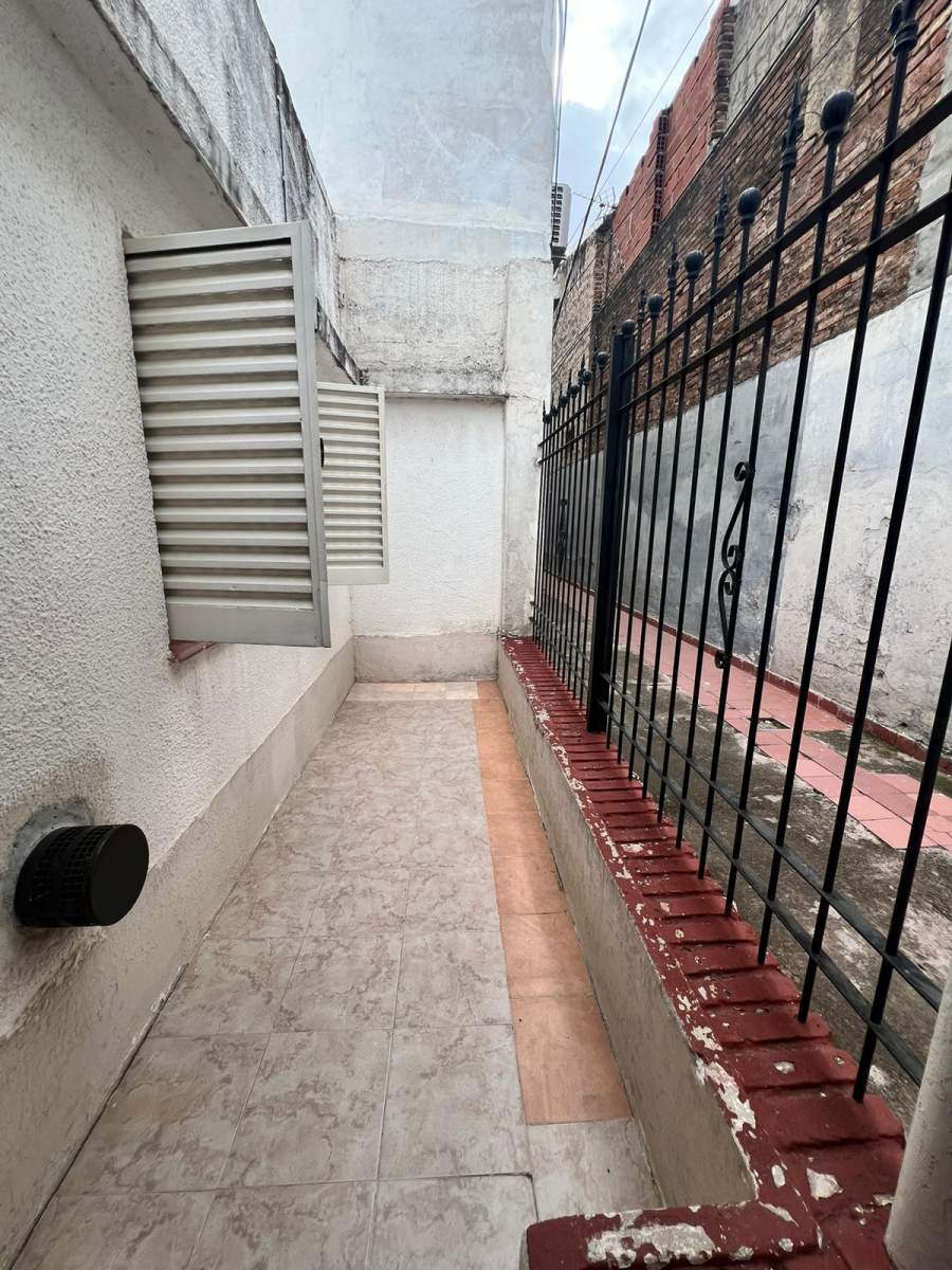 LINDA CASA DOS DORMITORIOS BARRIO SAN MARTIN