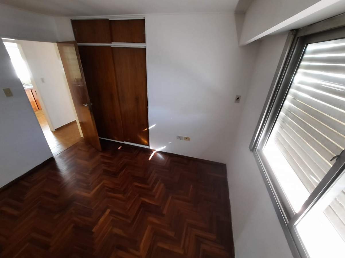 Se vende: Departamentos de dos dormitorios sobre Obispo Trejo.