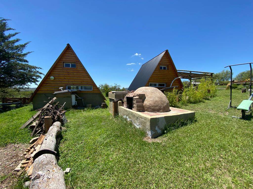 VENDO COMPLEJO DE CABAÑAS EN POTRERO DE GARAY