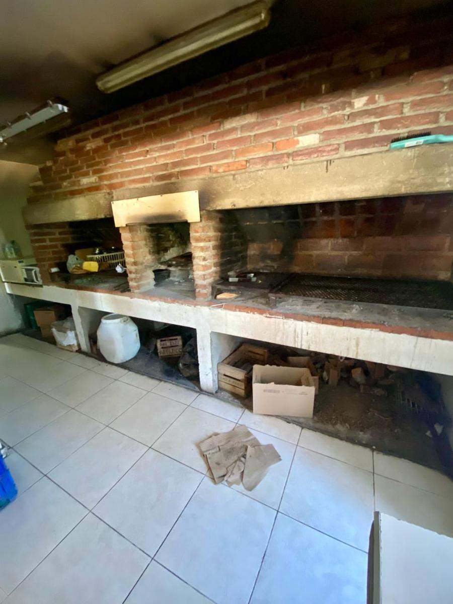 VENDO LOCAL COMERCIAL - RESTAURANTE   LOTE 7400 M2