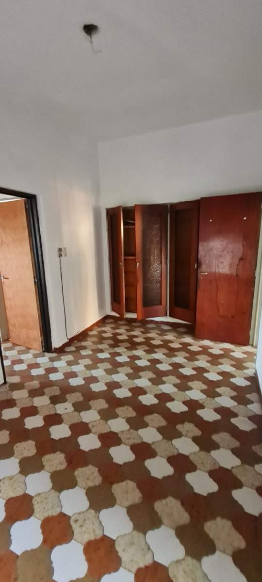 AlquilerSolo Comercial Casa 3 Dormitorios   Escritorio (Río Ceballos-Centro-a 20 mts de Av San Martí