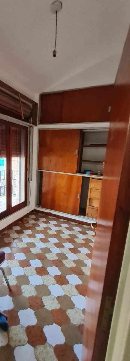 AlquilerSolo Comercial Casa 3 Dormitorios   Escritorio (Río Ceballos-Centro-a 20 mts de Av San Martí