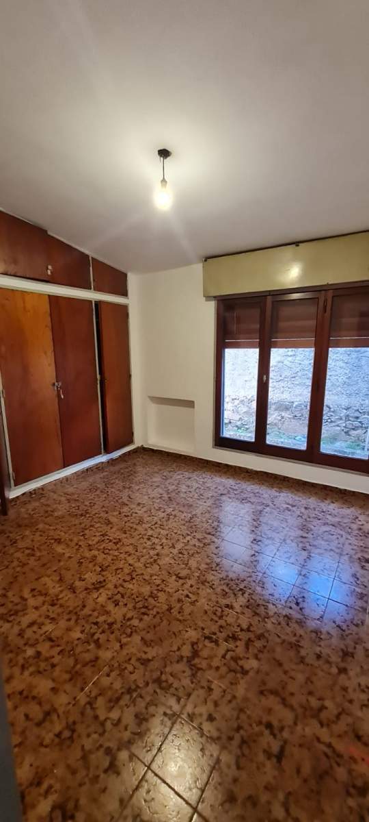 AlquilerSolo Comercial Casa 3 Dormitorios   Escritorio (Río Ceballos-Centro-a 20 mts de Av San Martí