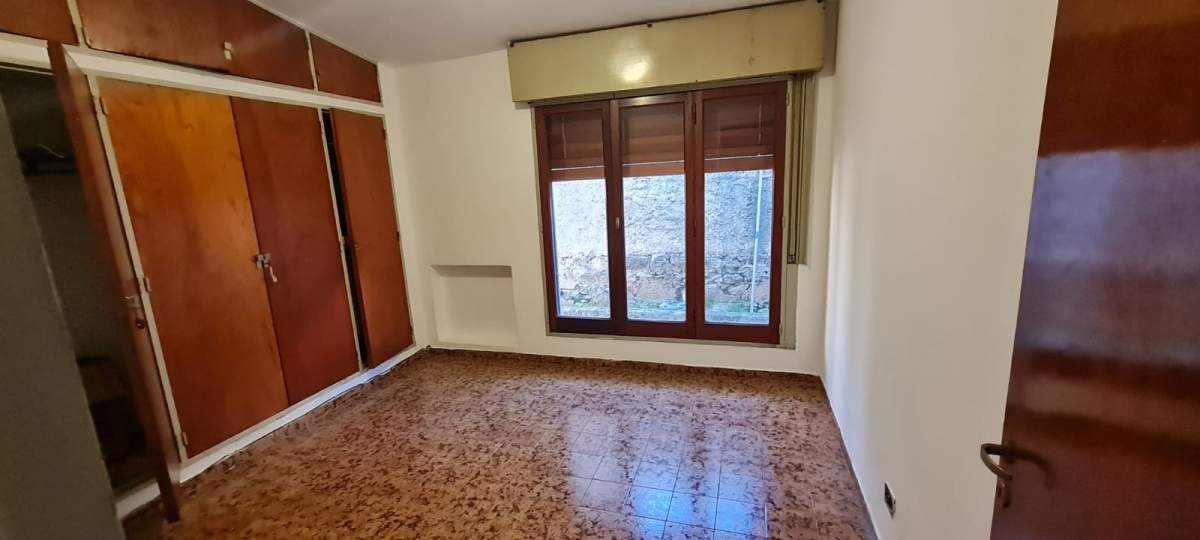 AlquilerSolo Comercial Casa 3 Dormitorios   Escritorio (Río Ceballos-Centro-a 20 mts de Av San Martí