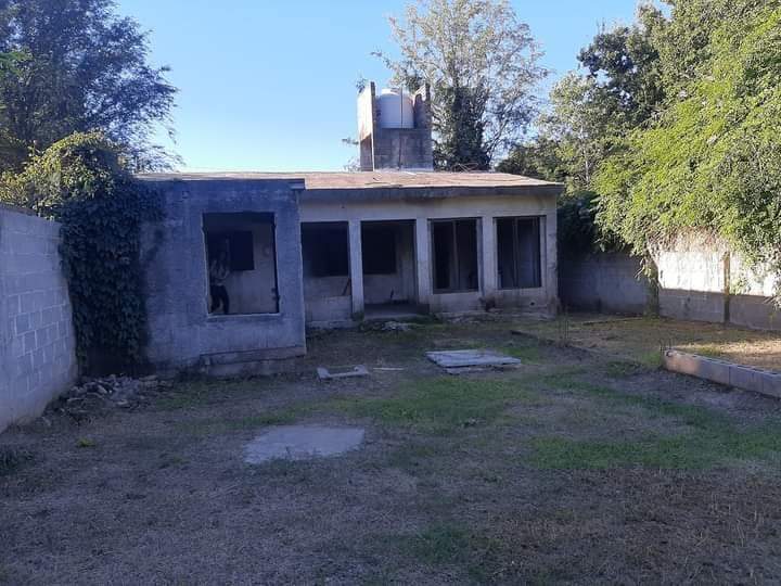 CASA EN VENTA CON DETALLLES A TERMINAR EN BIALET MASSE.