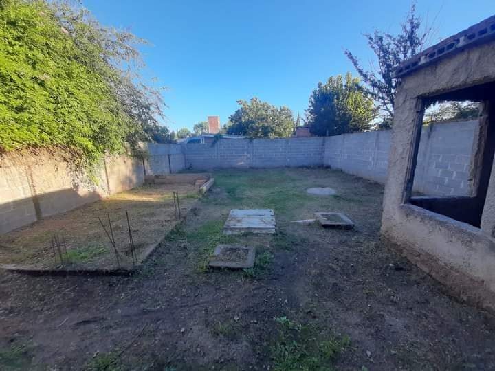 CASA EN VENTA CON DETALLLES A TERMINAR EN BIALET MASSE.