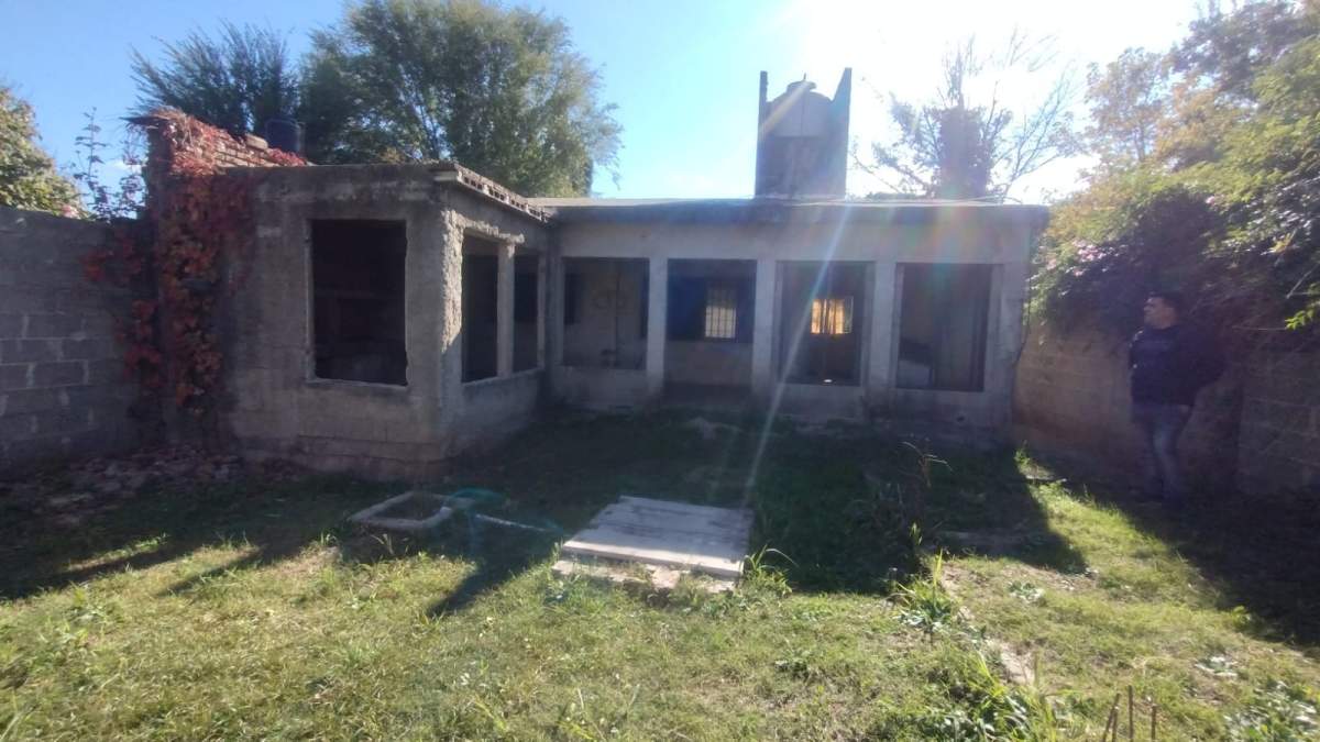 CASA EN VENTA CON DETALLLES A TERMINAR EN BIALET MASSE.