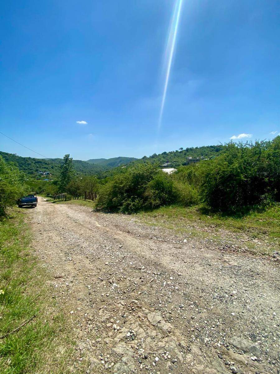 VENDO LOTES EN LA SERRANITA SOBRE RUTA N°5