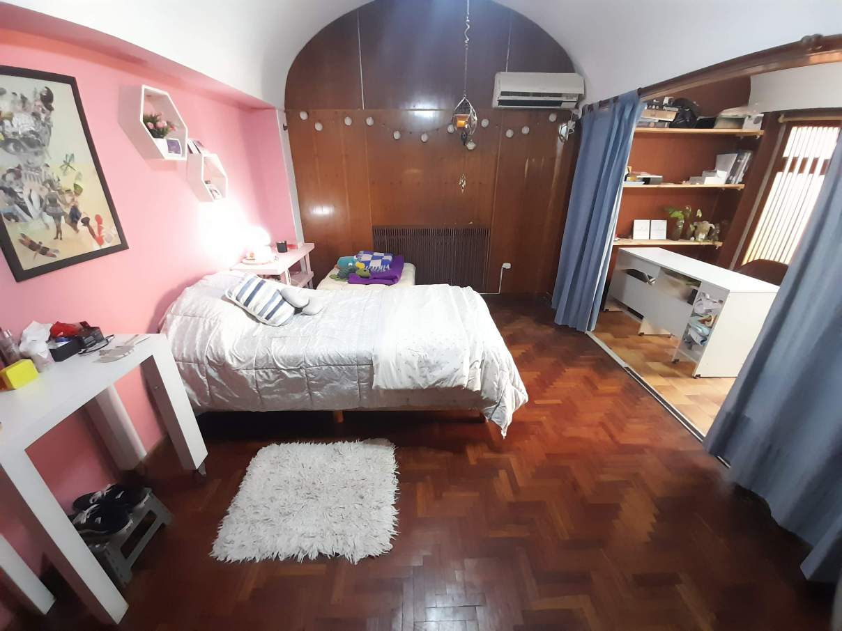 SALVATIERRA VENDE-ESPECTACULAR INMUEBLE EN BARRIO JUNIORS-500M2 TERRENO