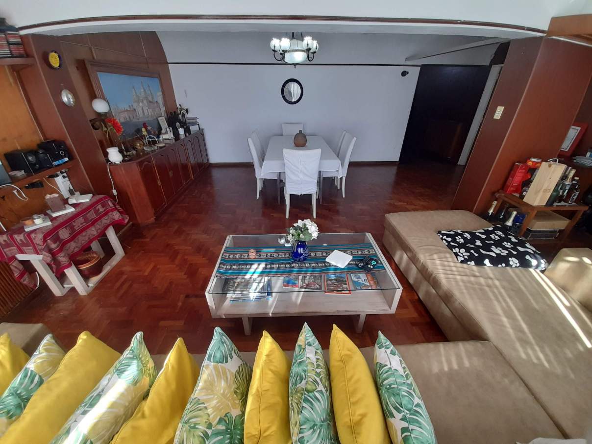 SALVATIERRA VENDE-ESPECTACULAR INMUEBLE EN BARRIO JUNIORS-500M2 TERRENO