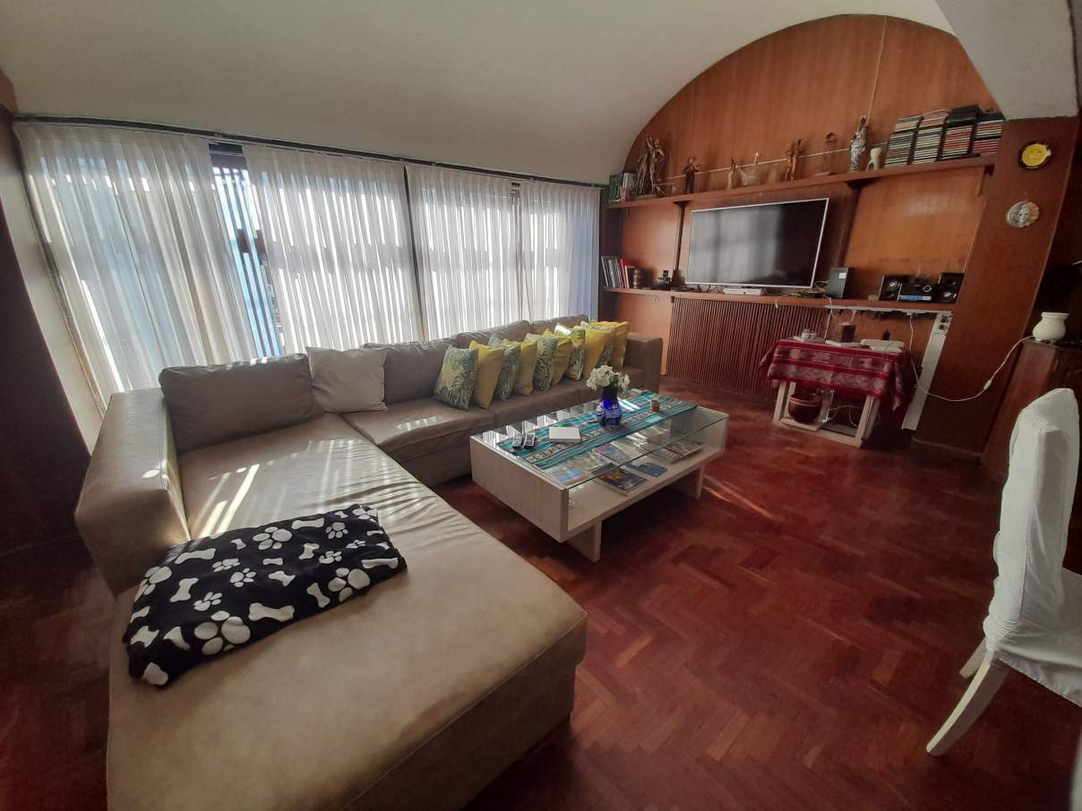 SALVATIERRA VENDE-ESPECTACULAR INMUEBLE EN BARRIO JUNIORS-500M2 TERRENO