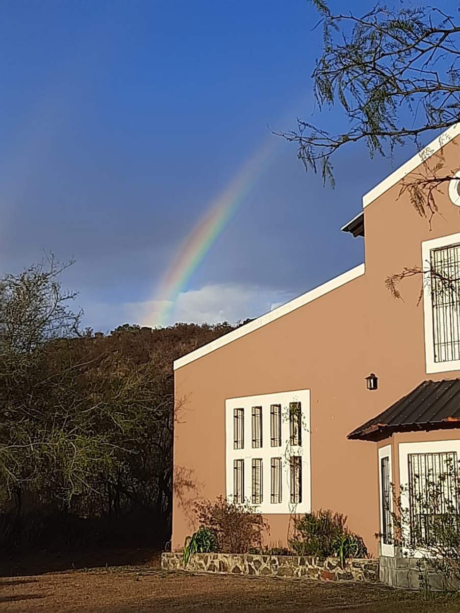 Descubre tu casa soñada en las sierras: confort y naturaleza
